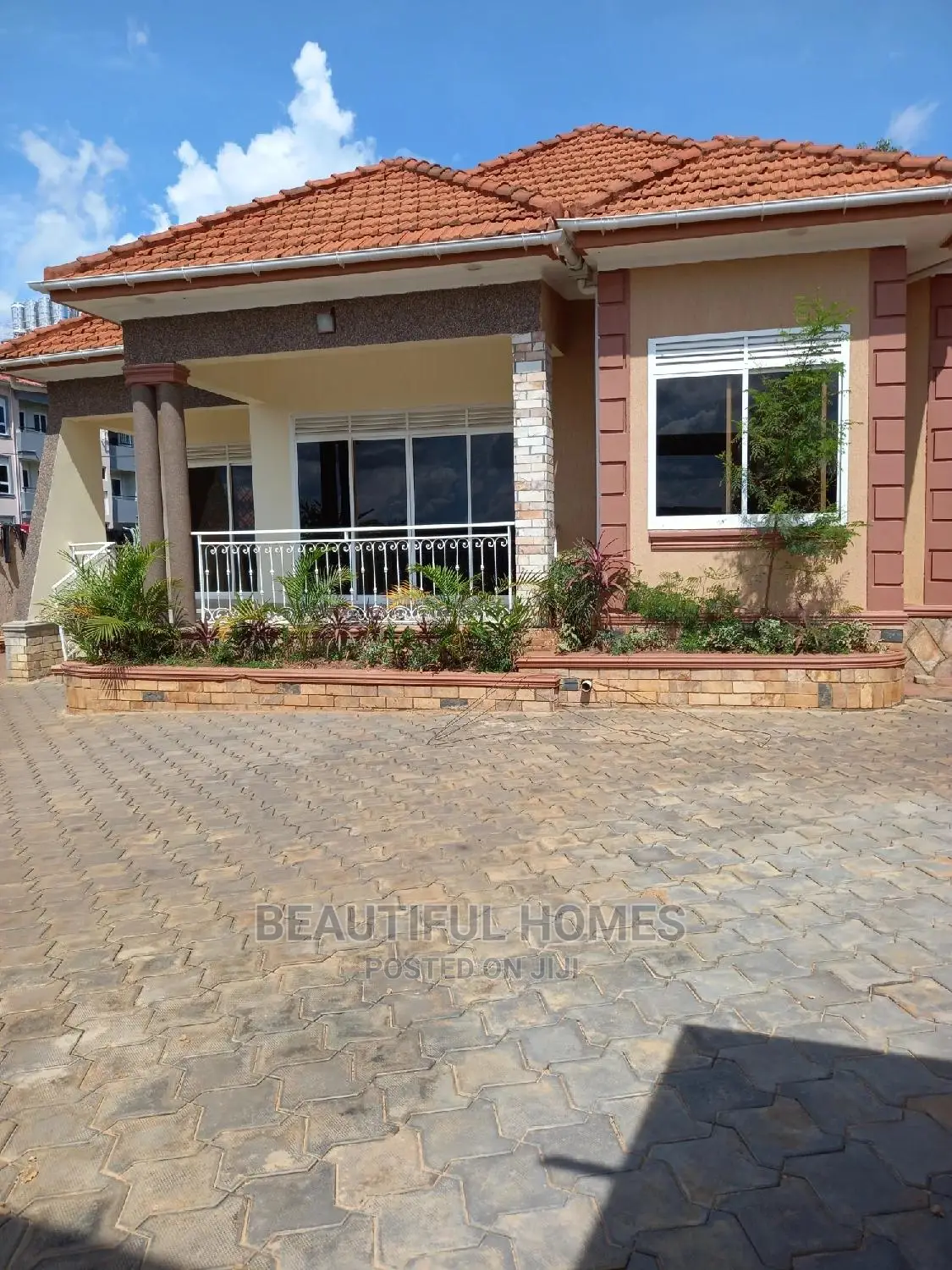 Furnished 4bdrm Bungalow in Kira Tarmacked for Sale in Kira