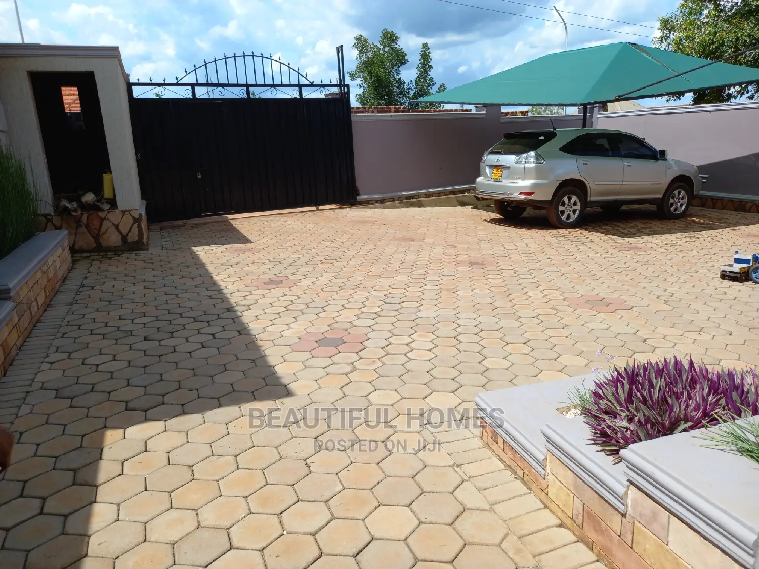 Furnished 4bdrm House in Kira Nakwero for Sale in Kira