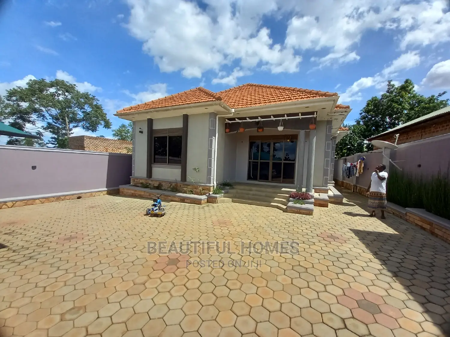 Furnished 4bdrm Bungalow in Nakwero Corporate, Kira for Sale in Kira