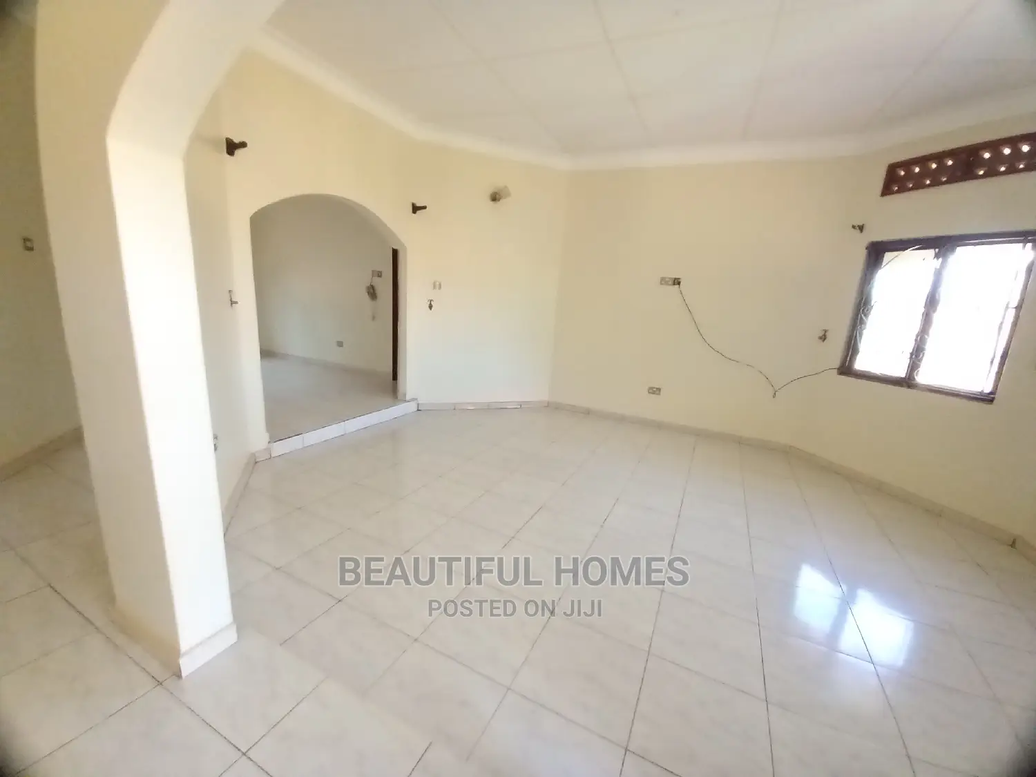 Furnished 4bdrm Bungalow in Kira for Sale in Kira
