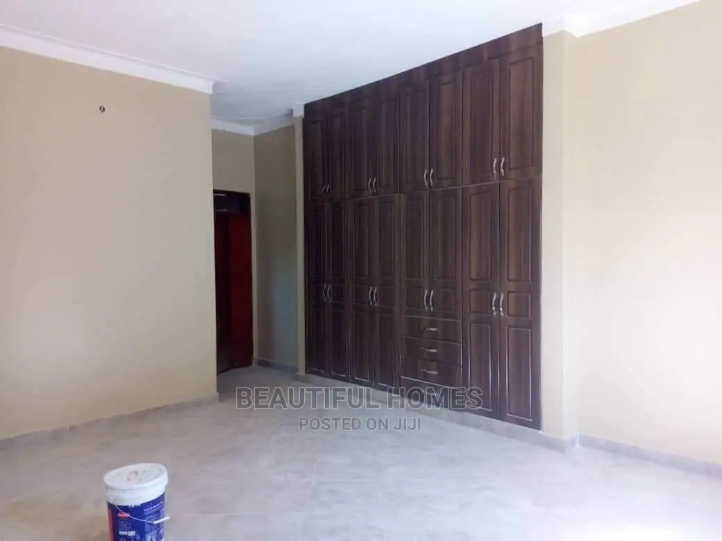Furnished 4bdrm House in Kira Executive for Sale in Kira