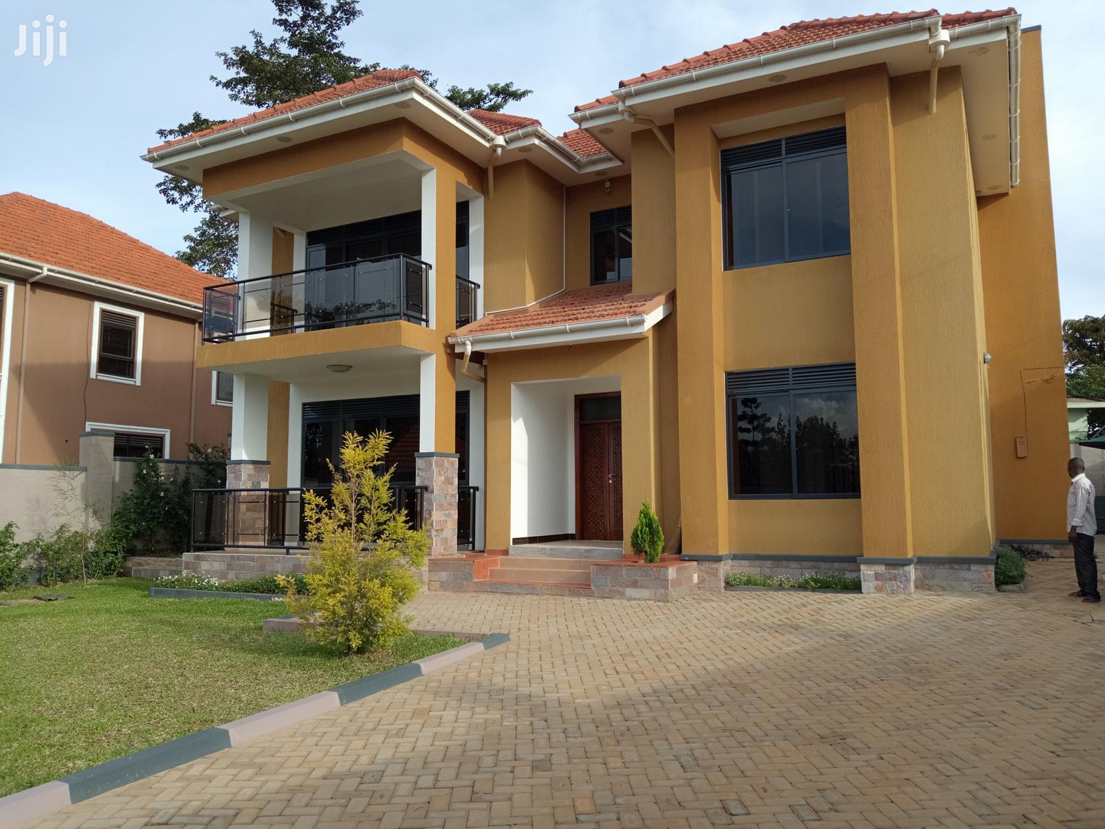Bunga Classy Mansion on Sell in Kampala