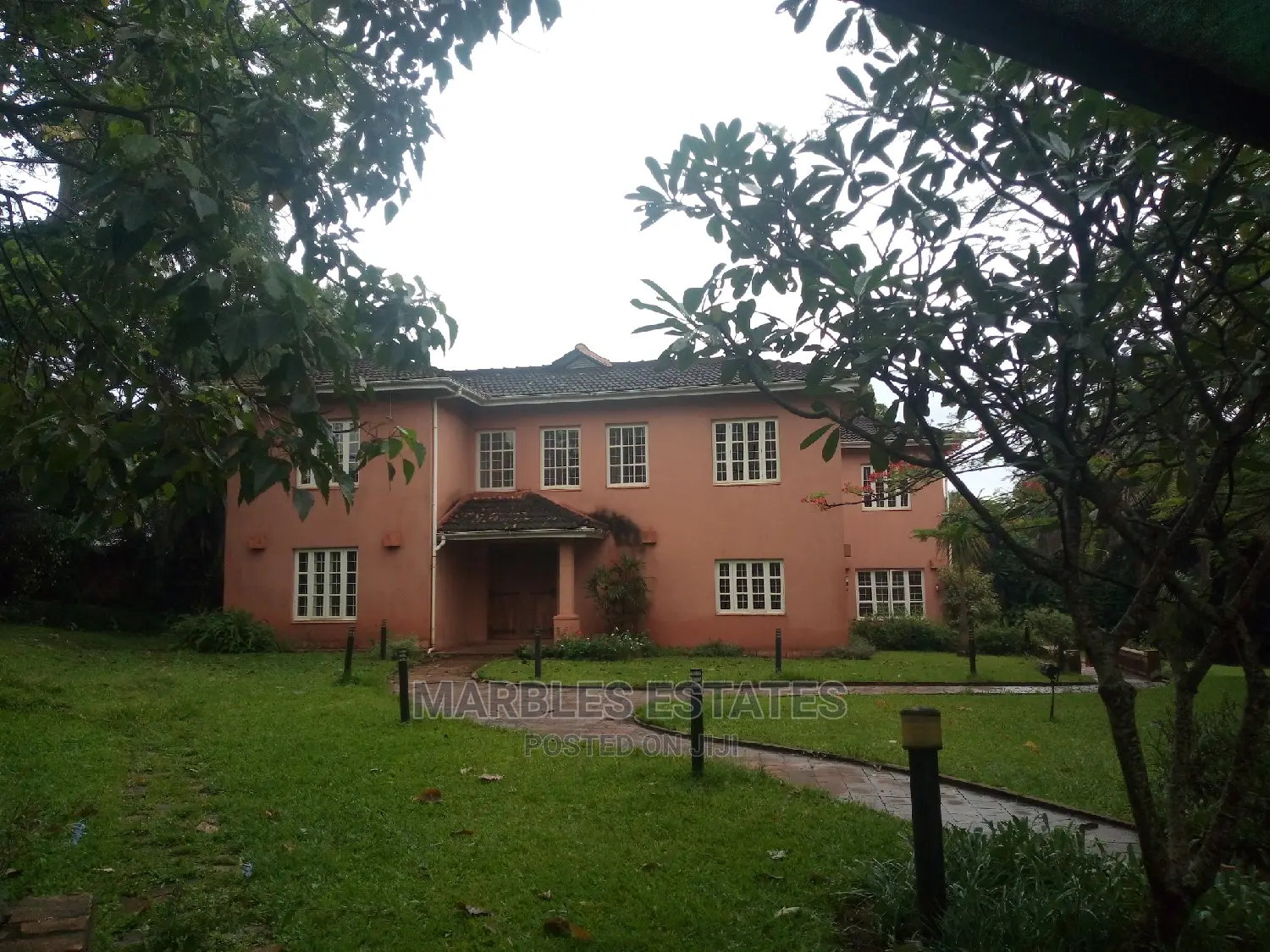 5bdrm House in Bugolobi, Central Division for Sale in Central Division