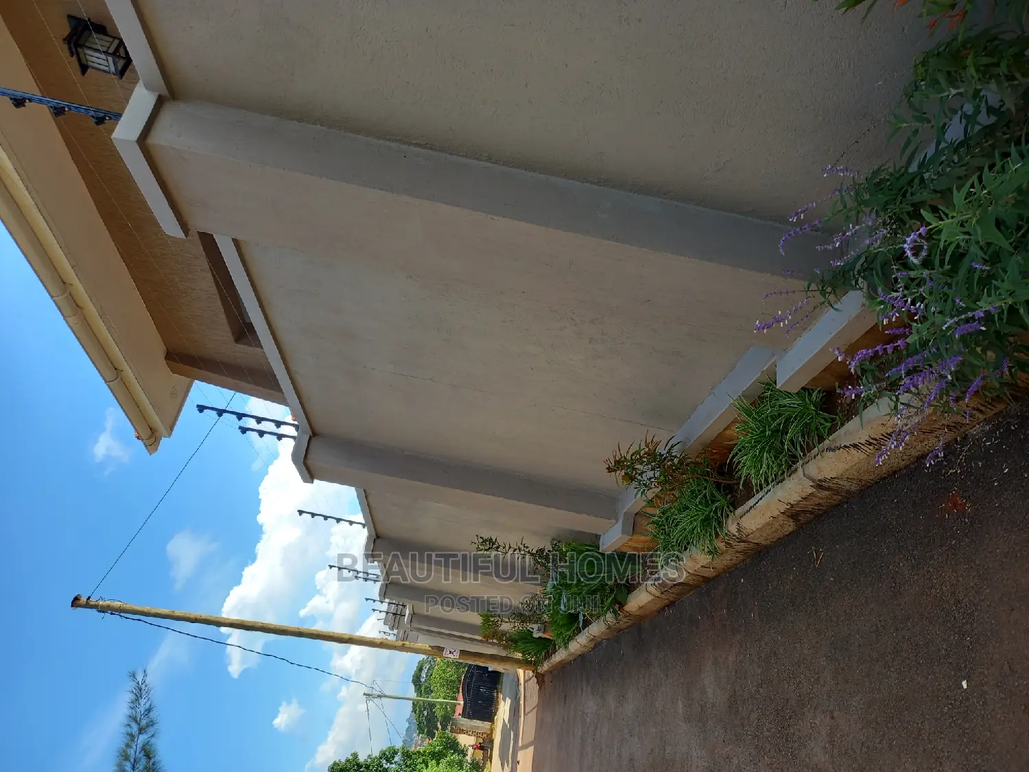 Furnished 4bdrm House in Kira for Sale in Kira