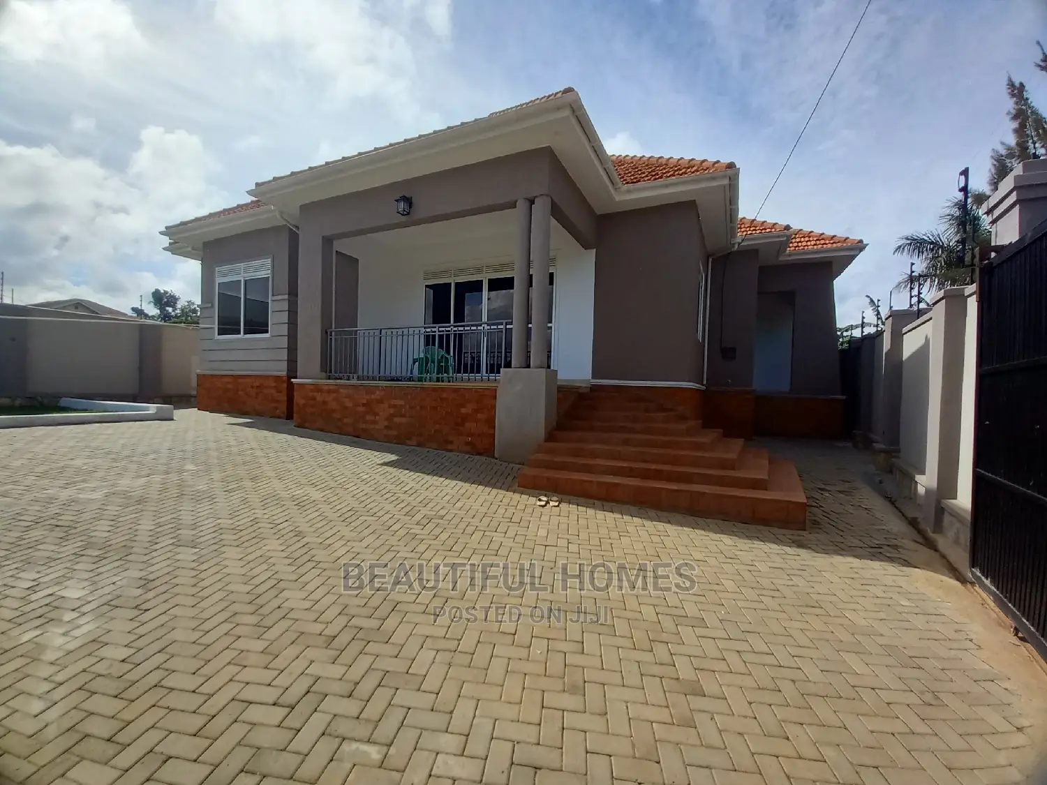 Furnished 4bdrm House in Kira for Sale in Kira