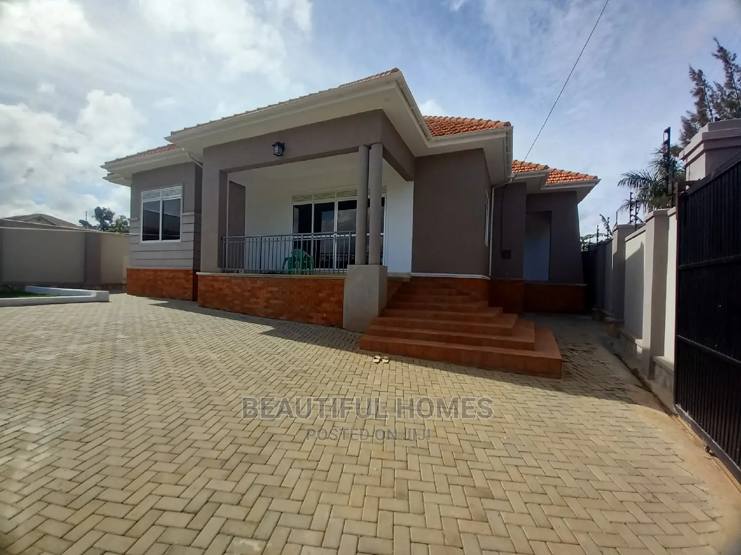 Furnished 4bdrm House in Kira for Sale in Kira