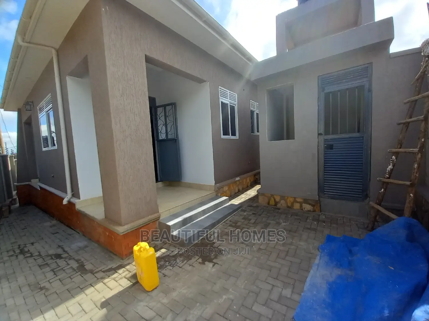 Furnished 4bdrm House in Kira for Sale in Kira