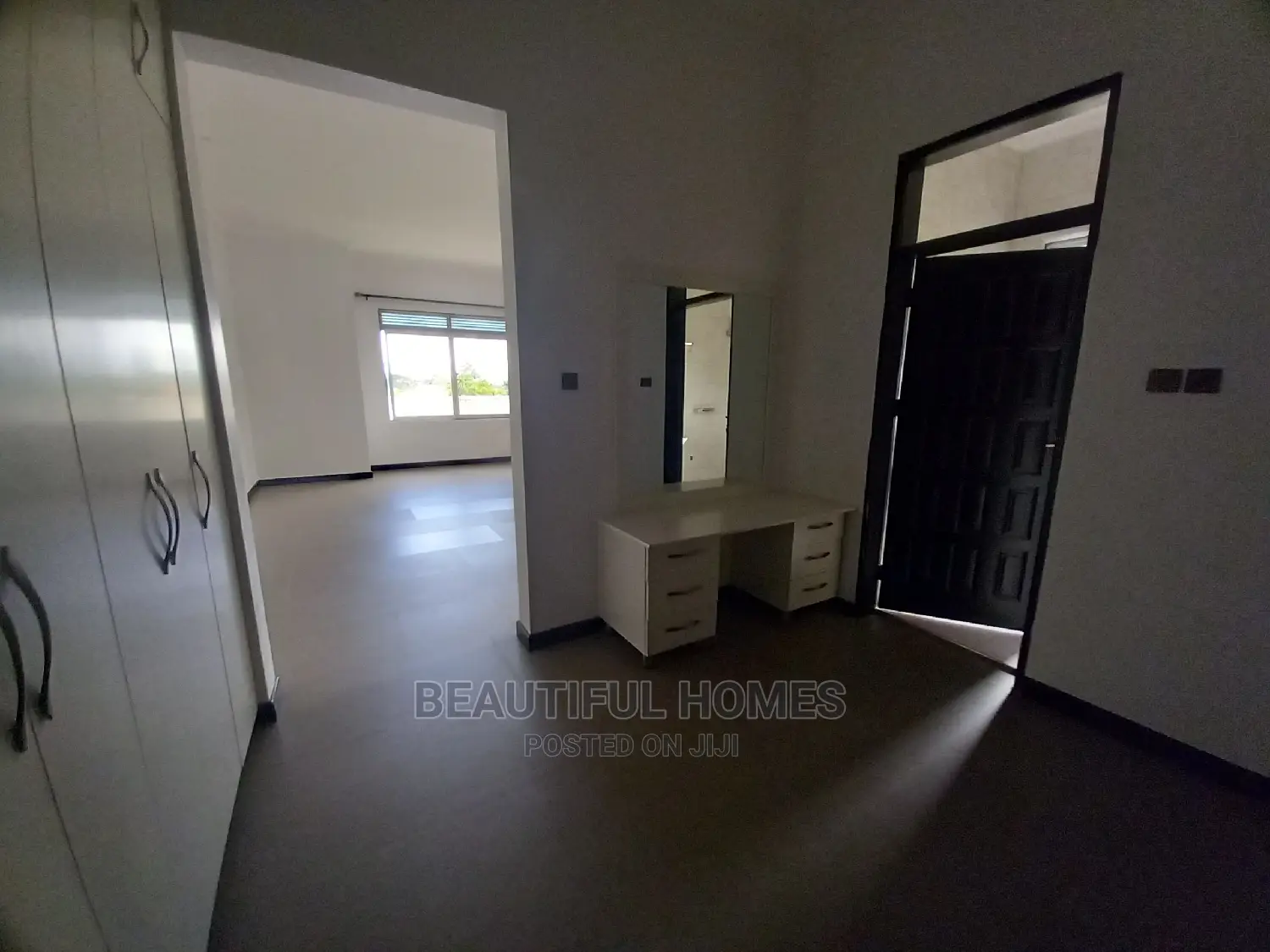 Furnished 4bdrm Bungalow in Kira Corporate for Sale in Kira