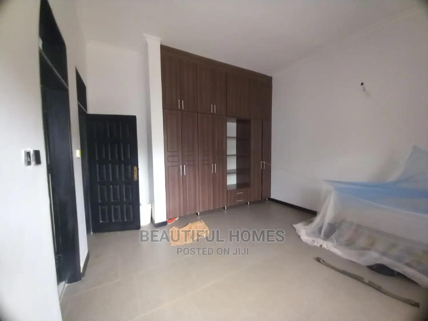 Furnished 4bdrm House in Kira Mamerito Road for Sale in Kira