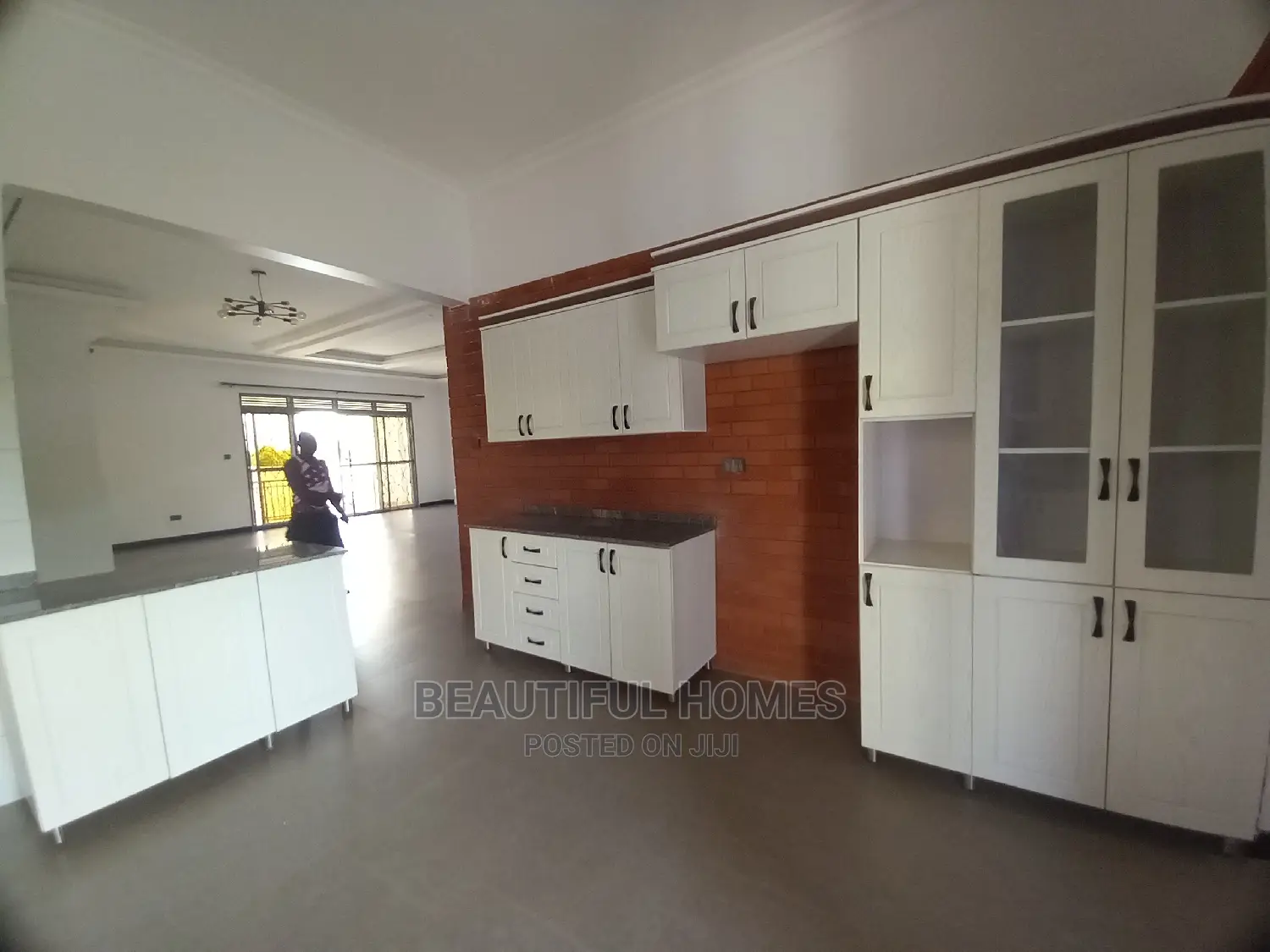 Furnished 4bdrm House in Kira Mamerito Road for Sale in Kira