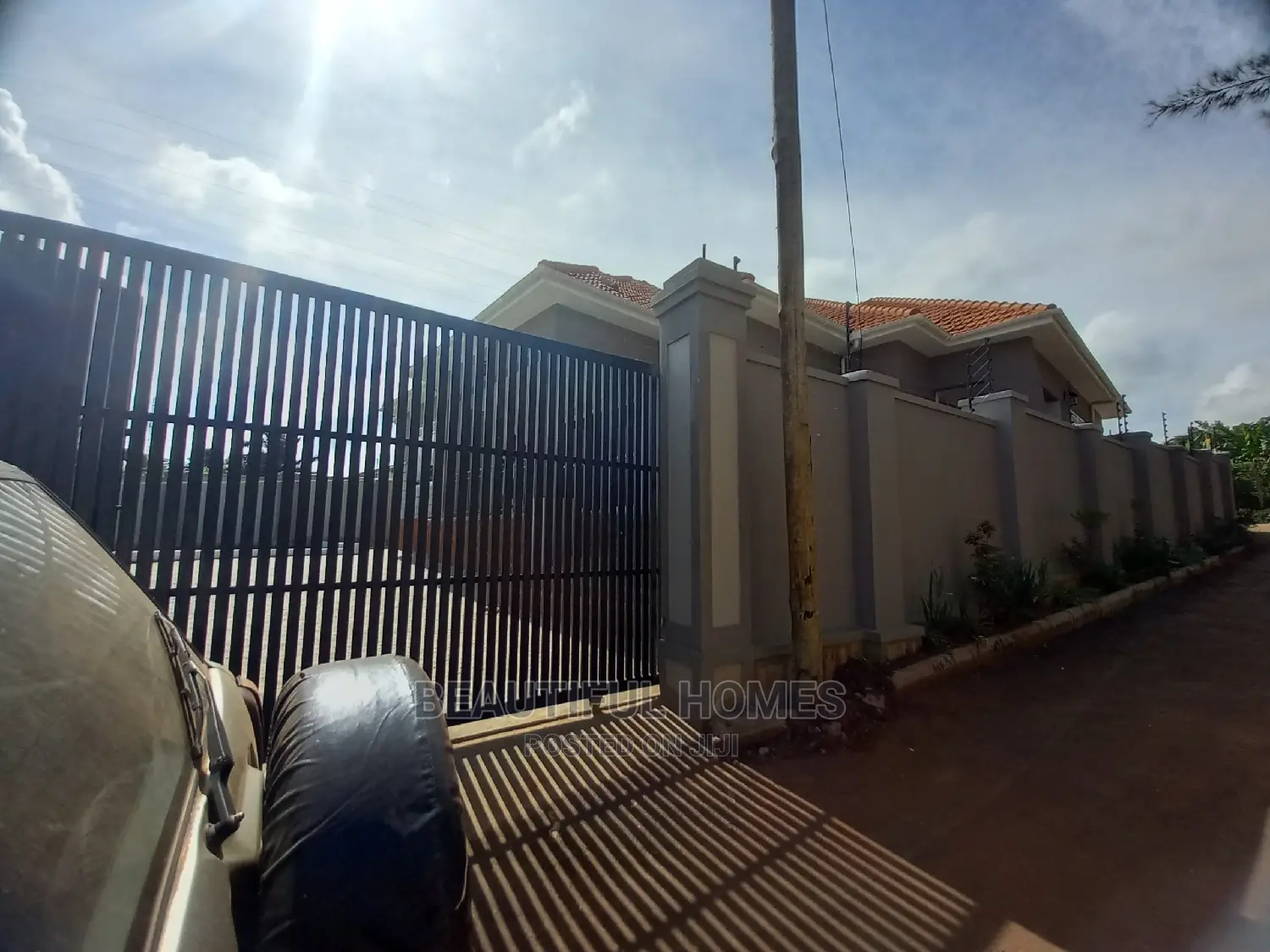 Furnished 4bdrm Bungalow in Kira Ministers for Sale in Kira