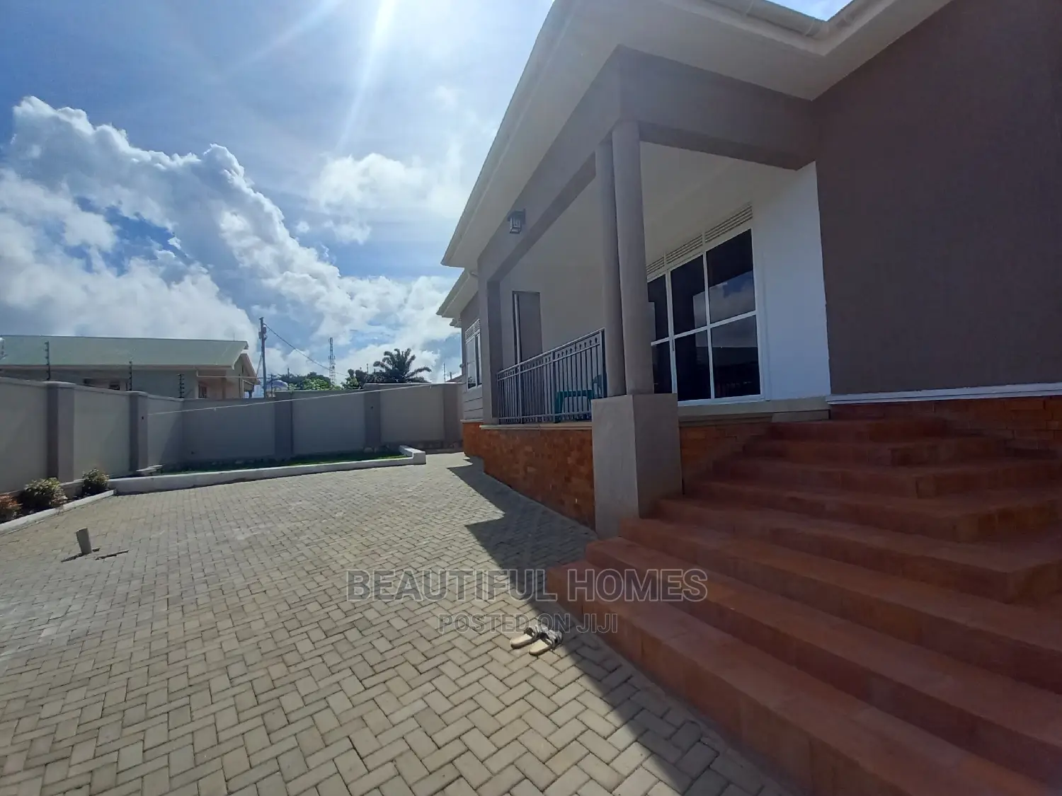 Furnished 4bdrm Mansion in Kira Modern for Sale in Kira