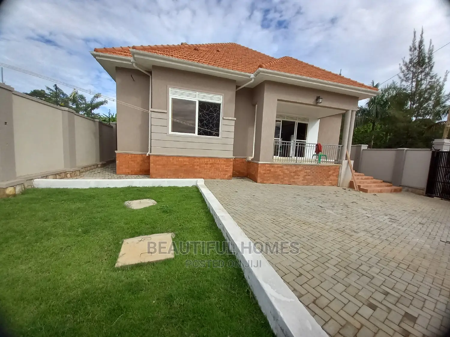 Furnished 4bdrm Bungalow in Kira for Sale in Kira