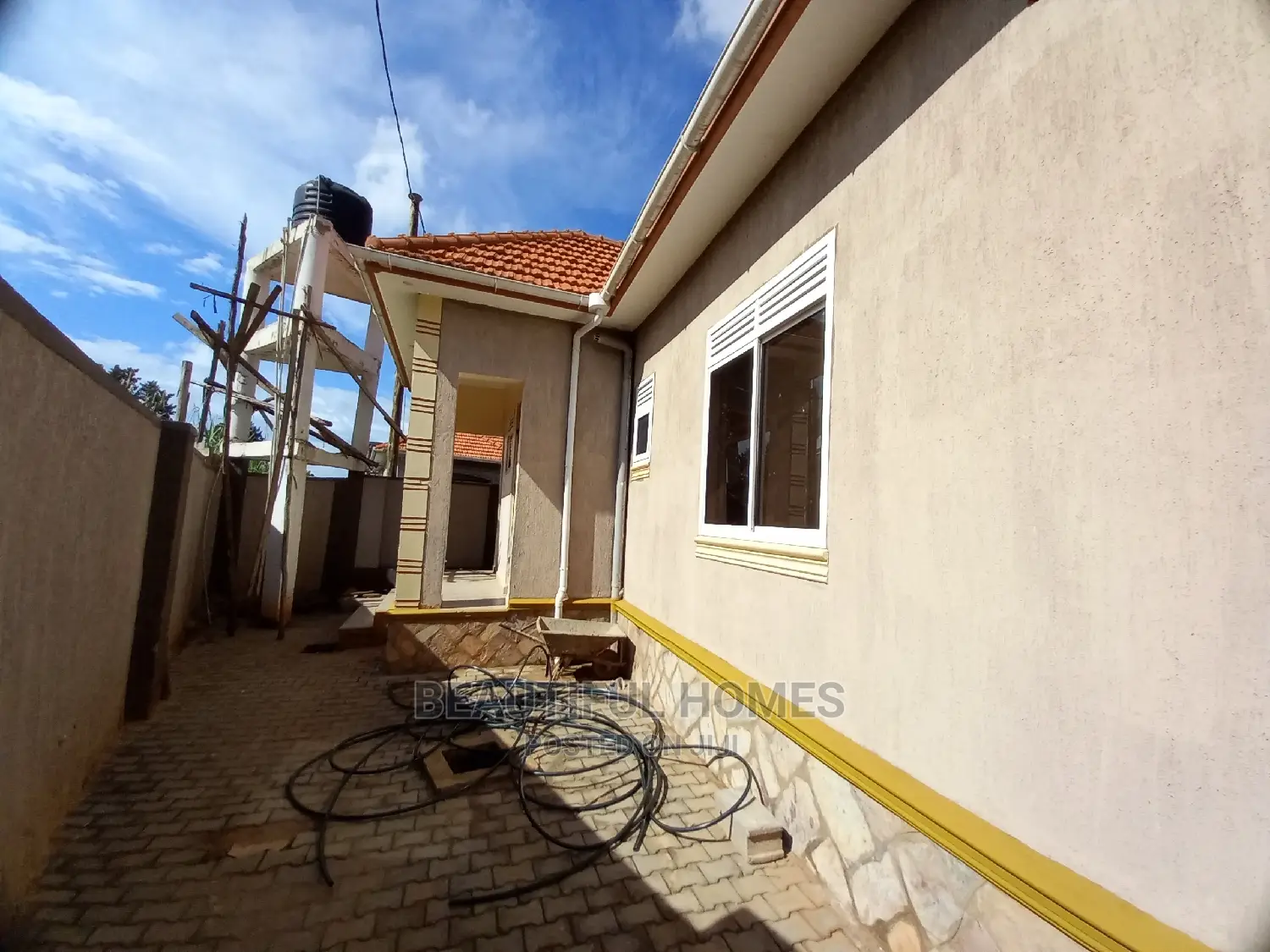 Furnished 4bdrm House in Kira Mamerito Road for Sale in Kira