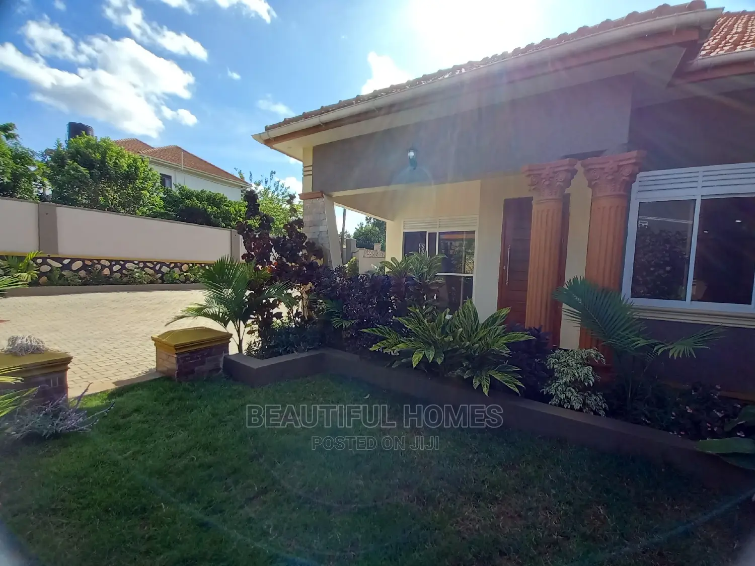 Furnished 4bdrm Bungalow in Kira for Sale in Kira