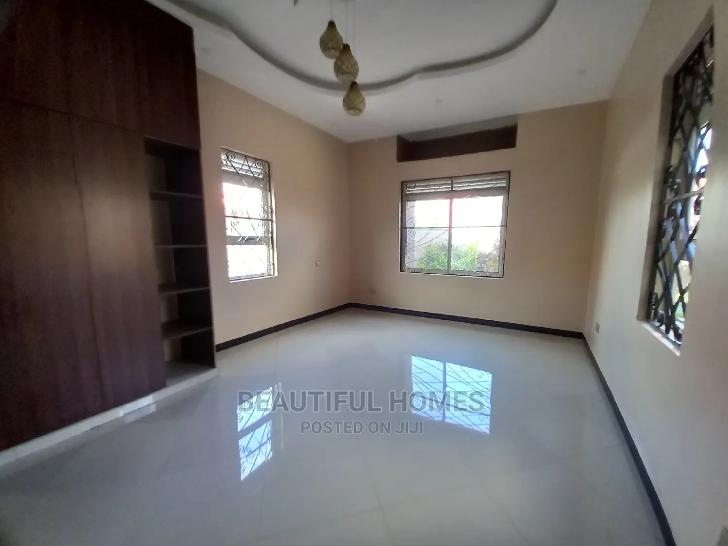 Furnished 4bdrm House in Kira Ministers for Sale in Kira
