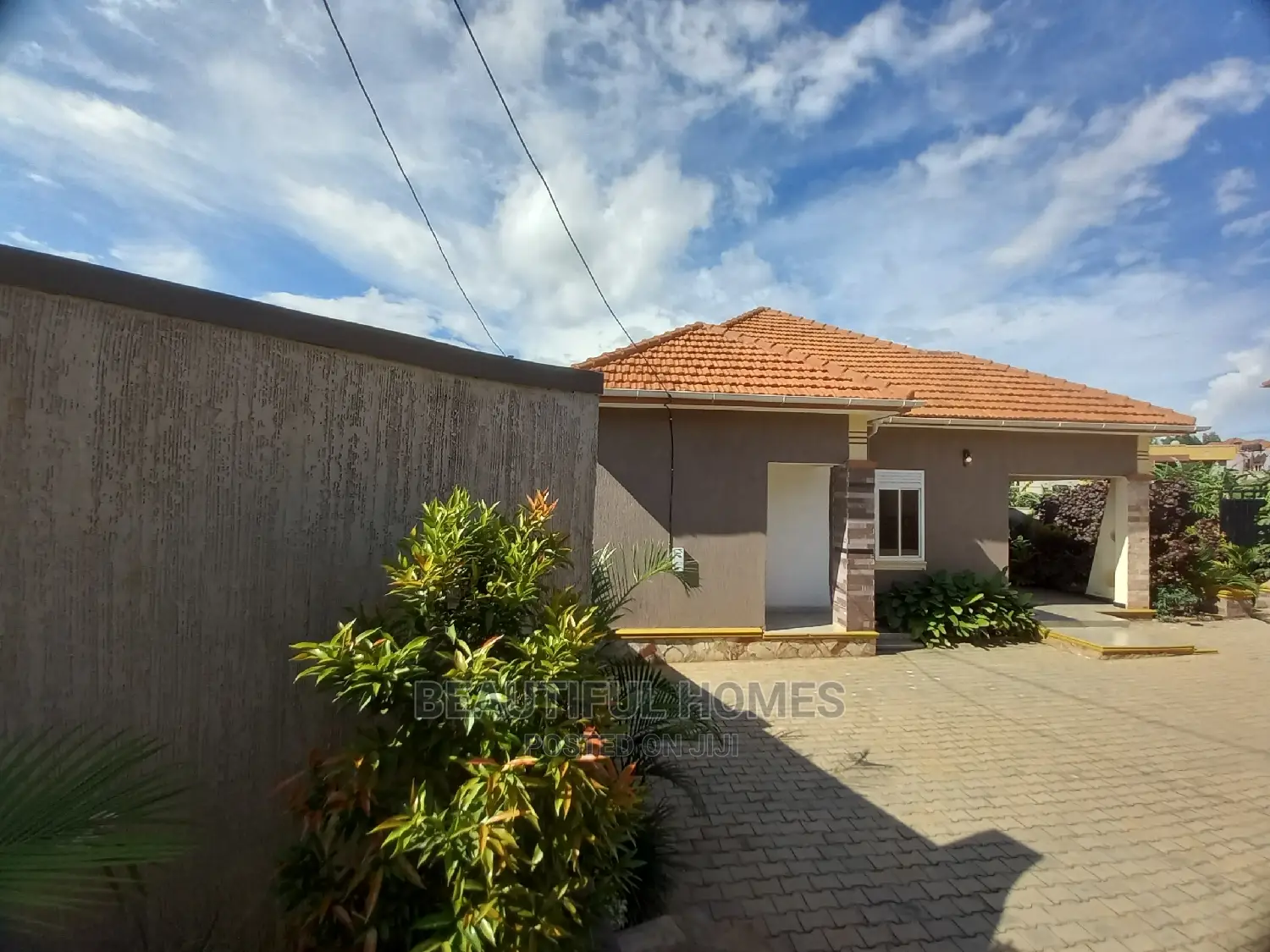 Furnished 4bdrm Bungalow in Kira Tarmacked for Sale in Kira
