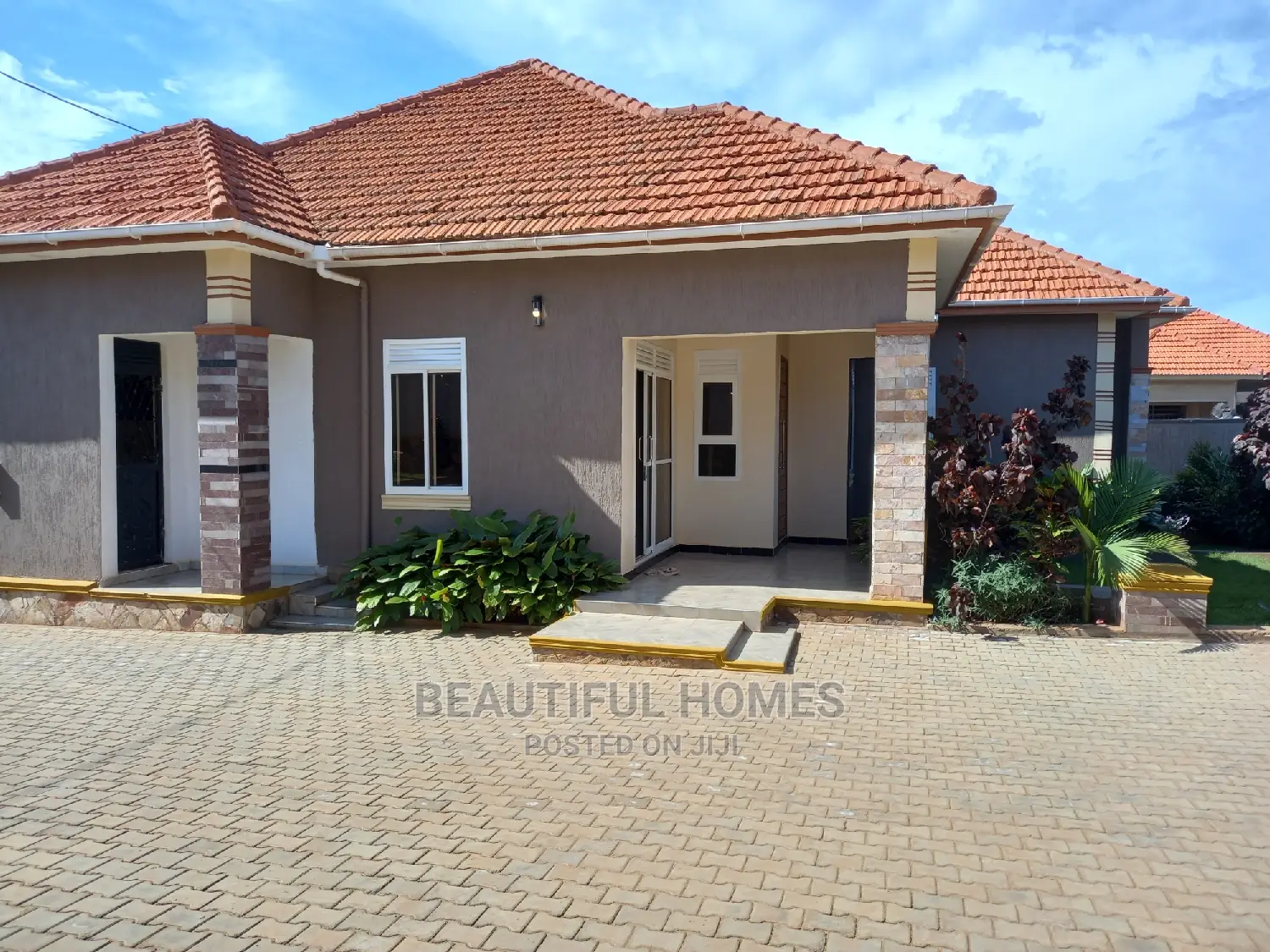 Furnished 4bdrm Bungalow in Kira Tarmacked for Sale in Kira