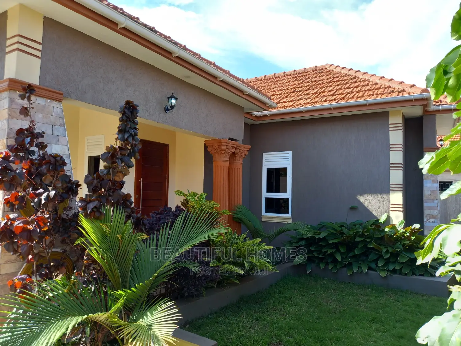 Furnished 4bdrm House in Kira Tarmack Lane for Sale in Kira