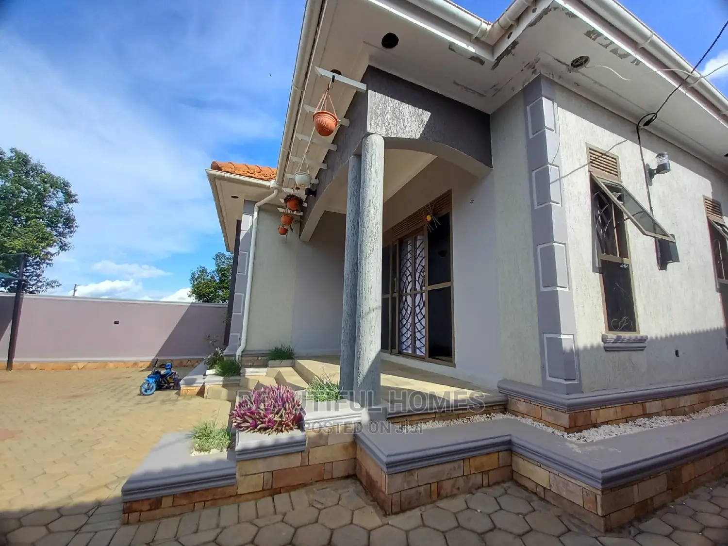 Furnished 4bdrm Bungalow in Nakwero Canaan, Kira for Sale in Kira
