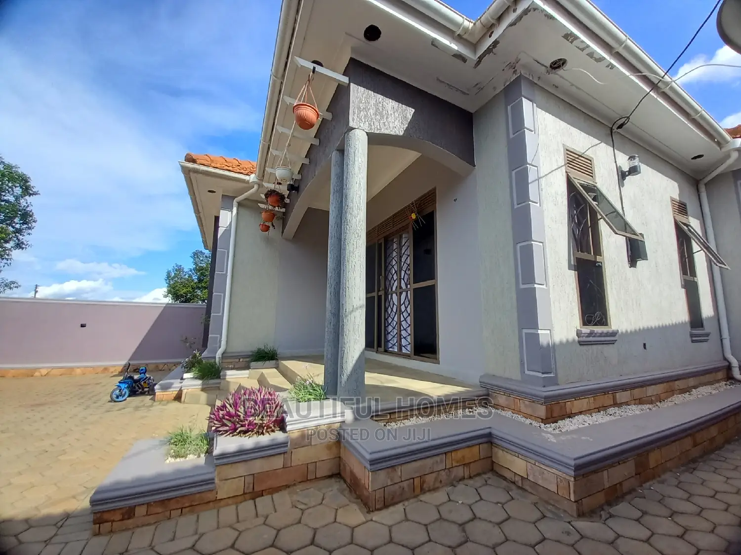 Furnished 4bdrm Bungalow in Nakwero Canaan, Kira for Sale in Kira