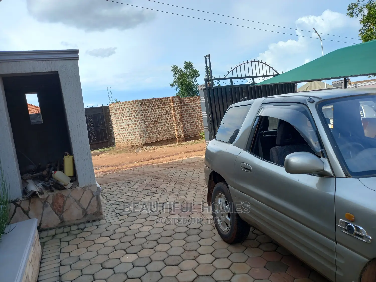 Furnished 4bdrm Bungalow in Nakwero Canaan, Kira for Sale in Kira