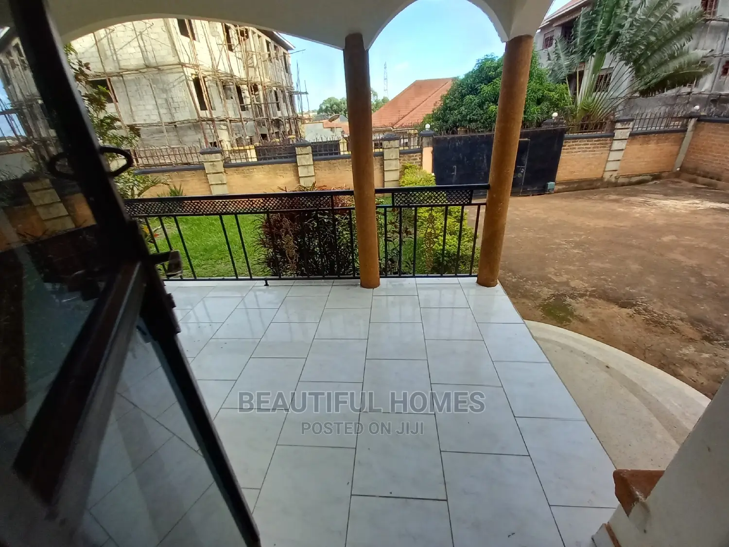 Furnished 4bdrm House in Kira Good Area for Sale in Kira