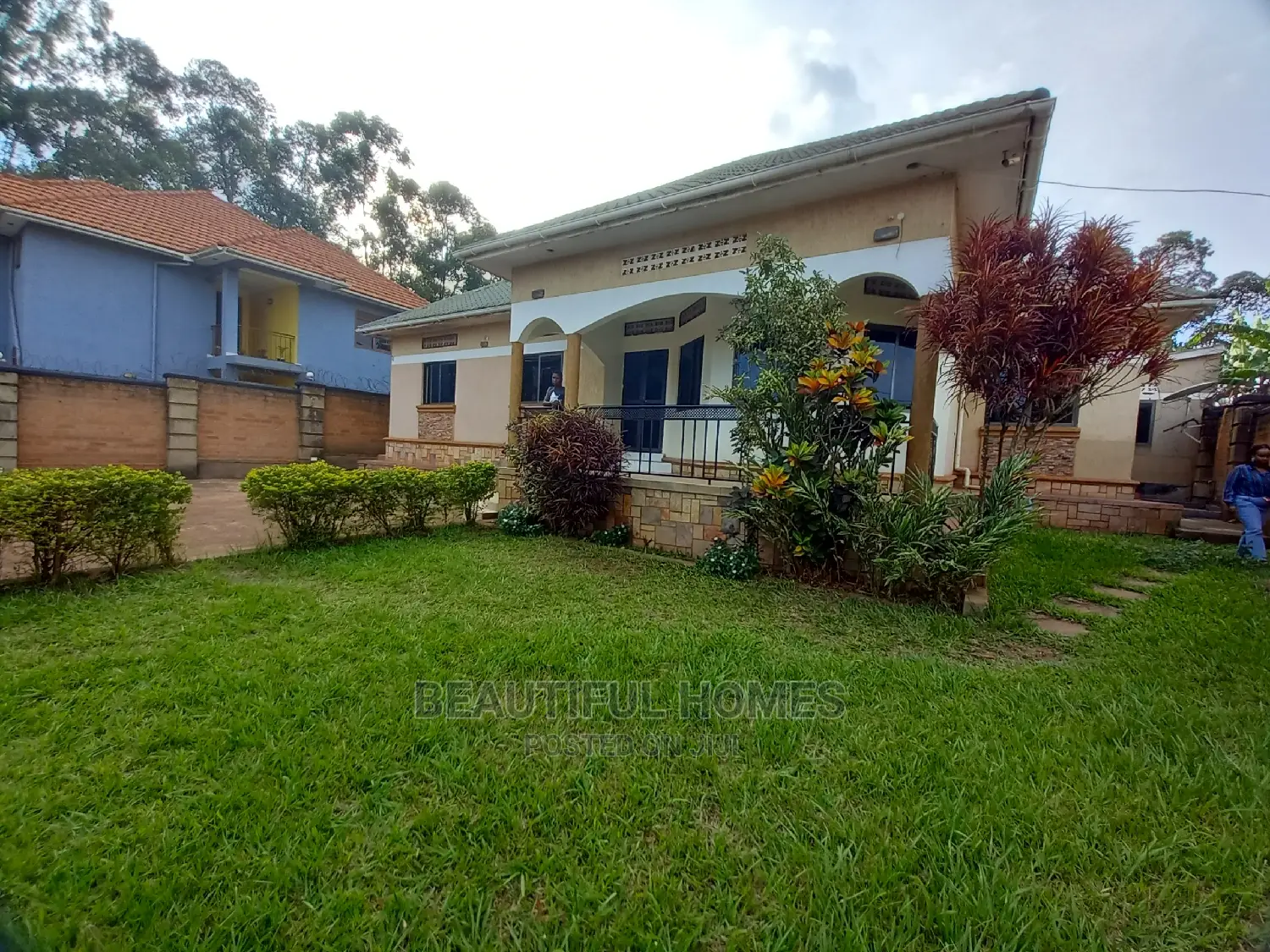 4bdrm Bungalow in Kira Corporate for Sale in Kira