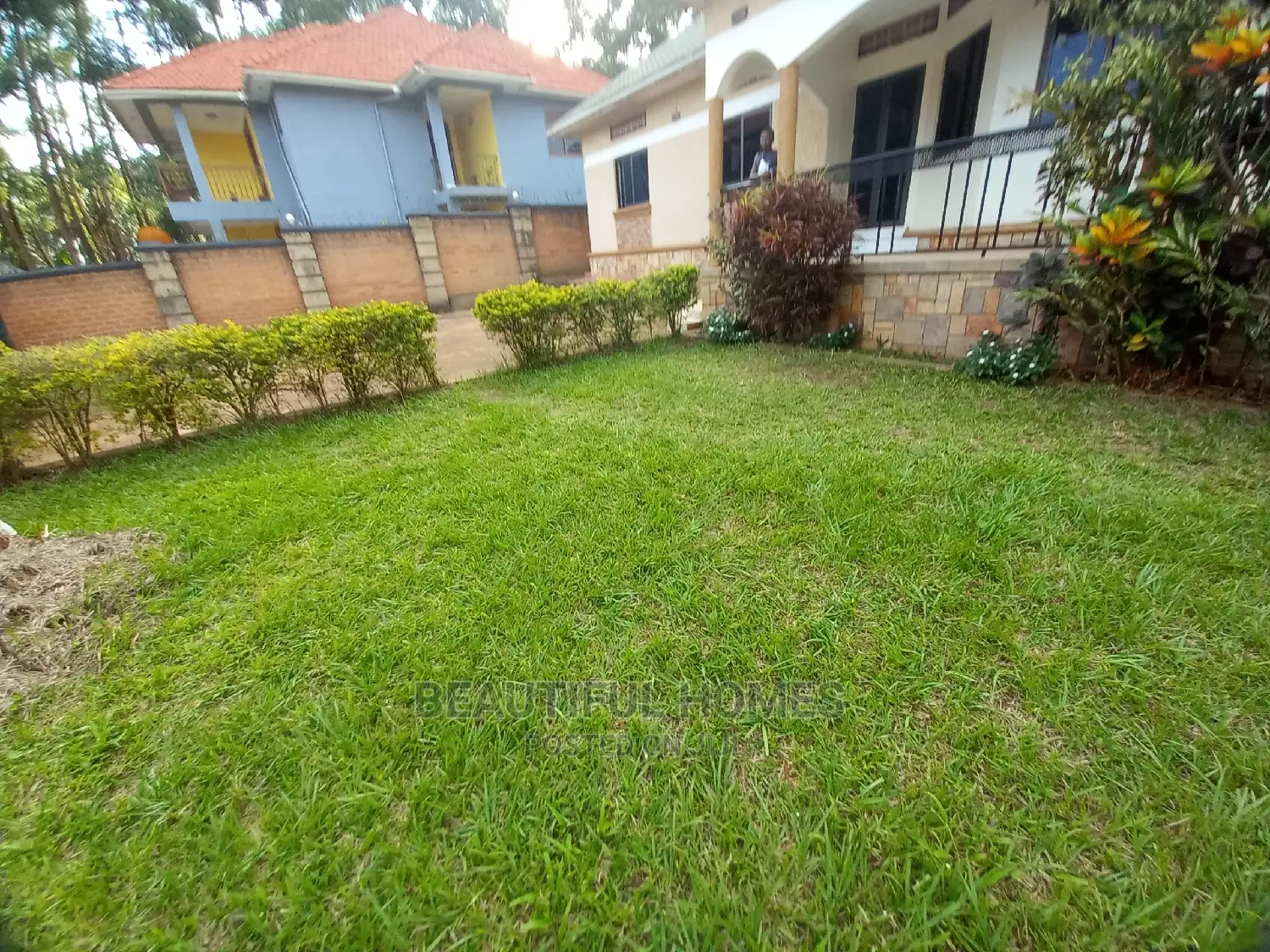 4bdrm Bungalow in Kira Corporate for Sale in Kira