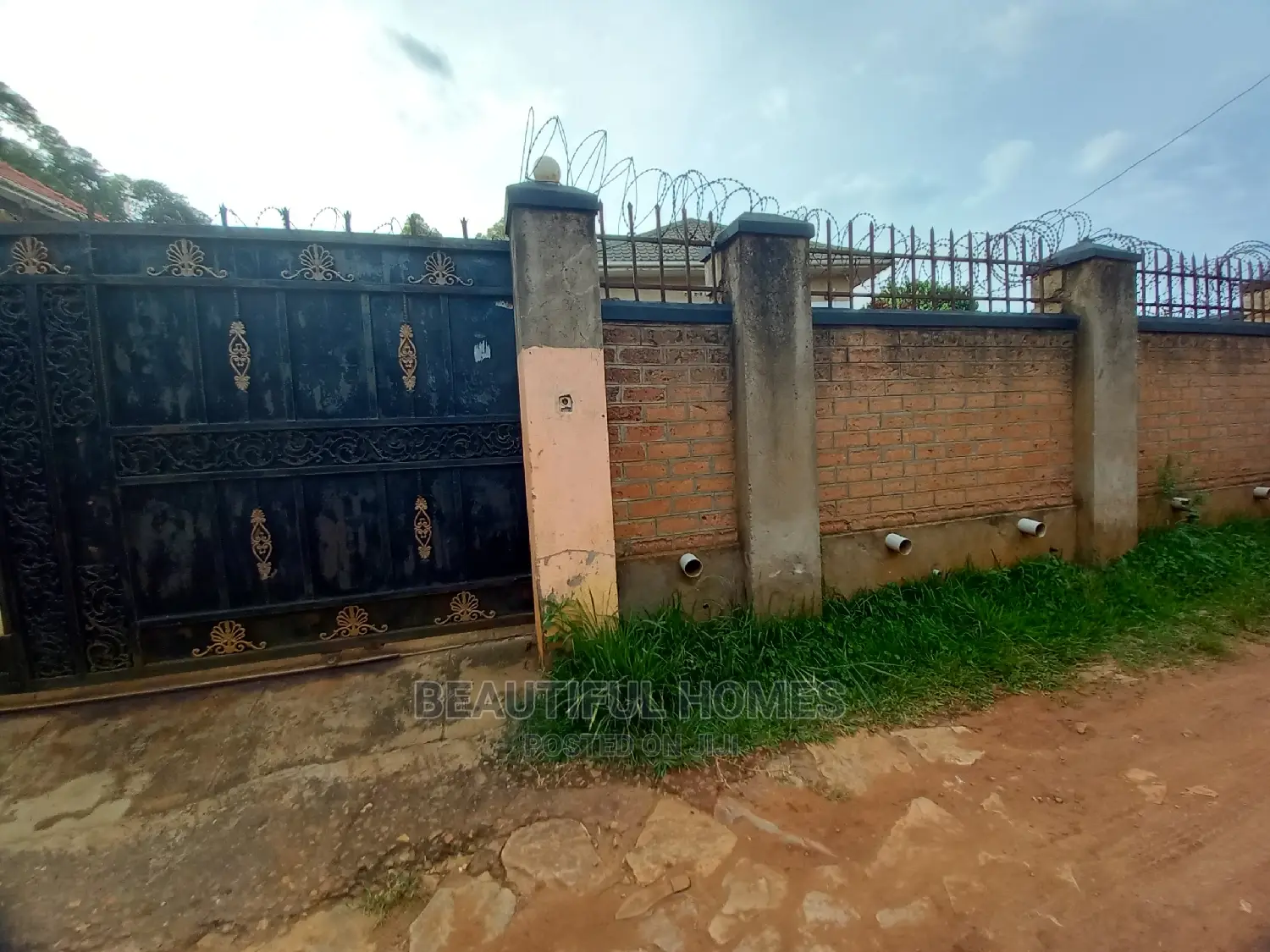 Furnished 4bdrm House in Kira Mulawa for Sale in Kira