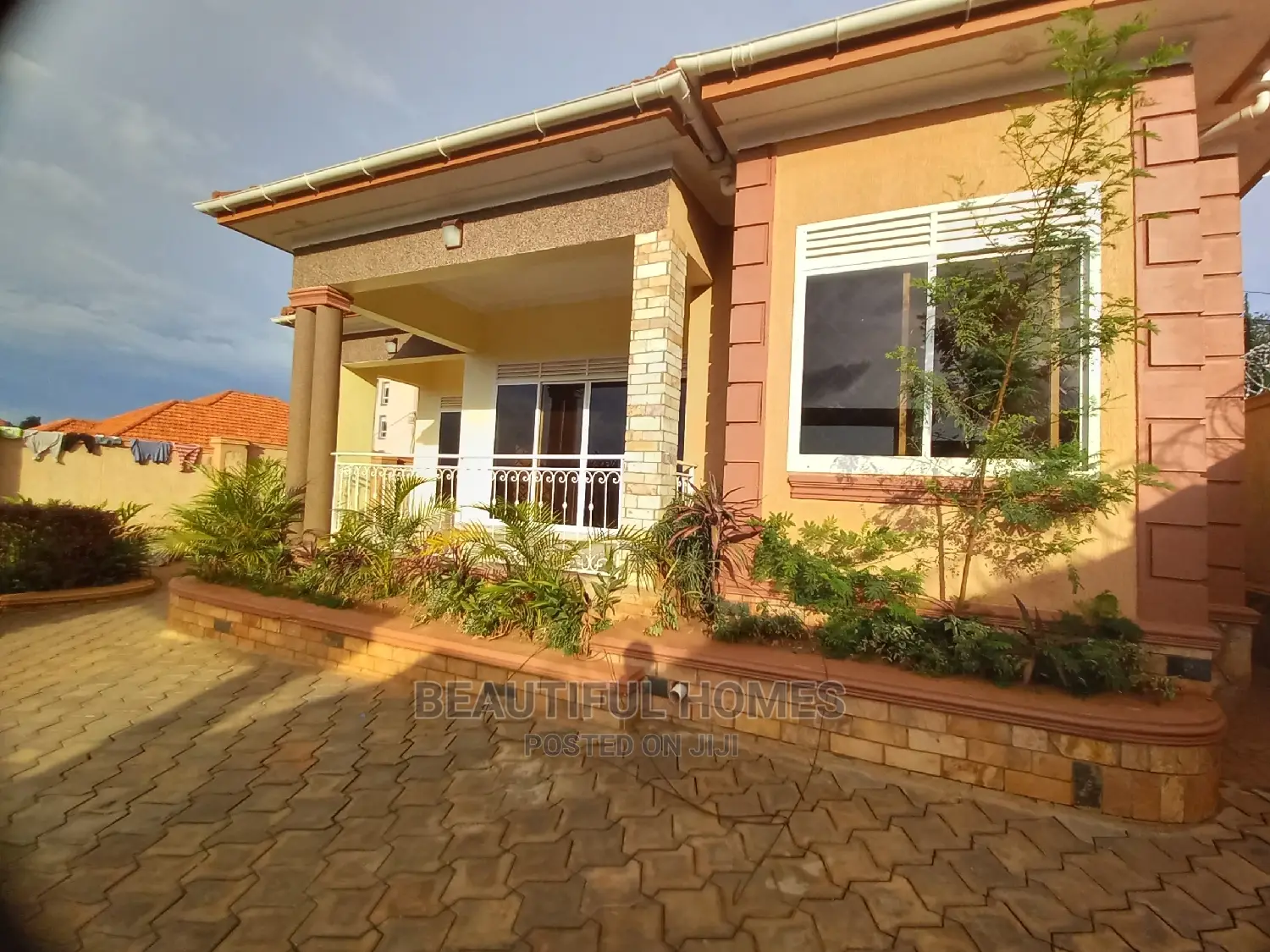 Furnished 4bdrm House in Kira Rich Class for Sale in Kira