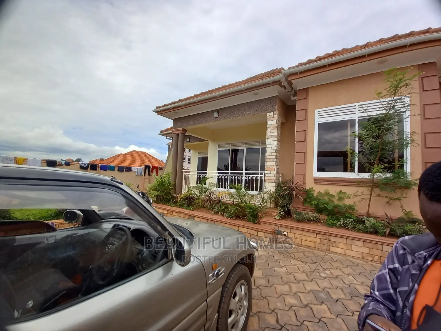 Furnished 4bdrm Bungalow in Kira Tarmacked for Sale in Kira