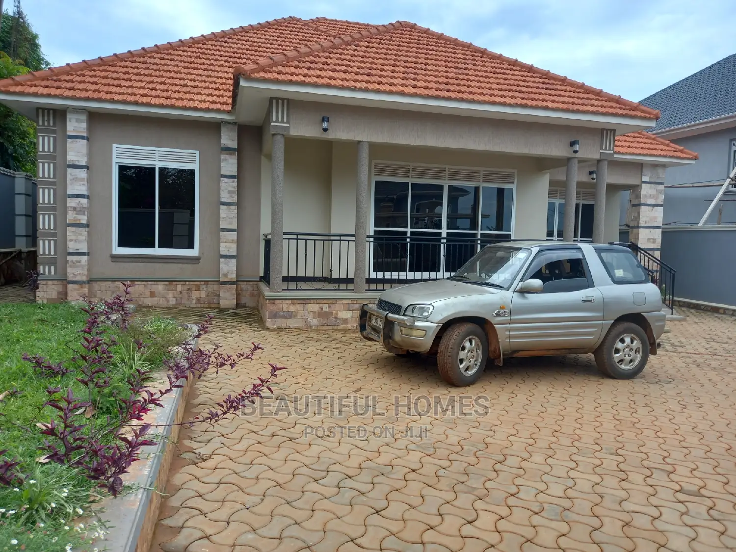 Furnished 4bdrm Bungalow in Kira for Sale in Kira