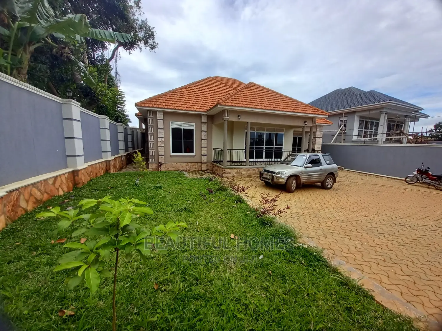 Furnished 4bdrm Bungalow in Kira for Sale in Kira