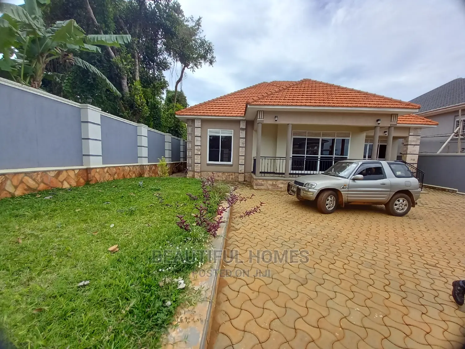 Furnished 4bdrm House in Kira Cool Area for Sale in Kira