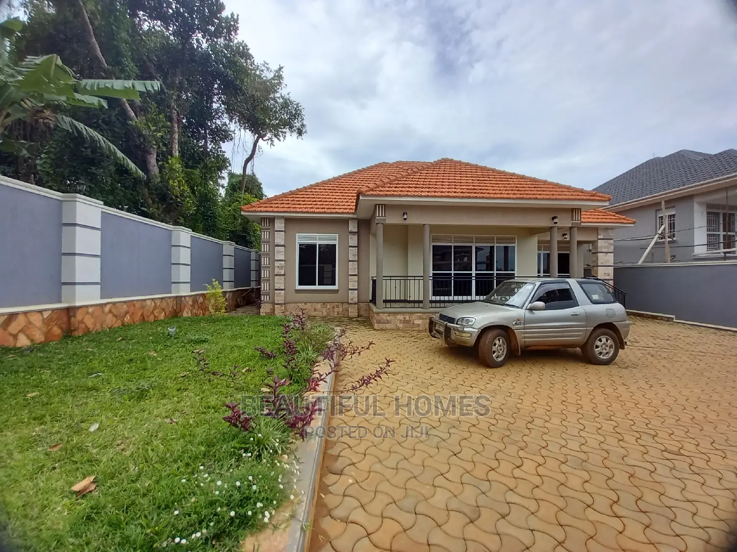 Furnished 4bdrm House in Kira Cool Area for Sale in Kira