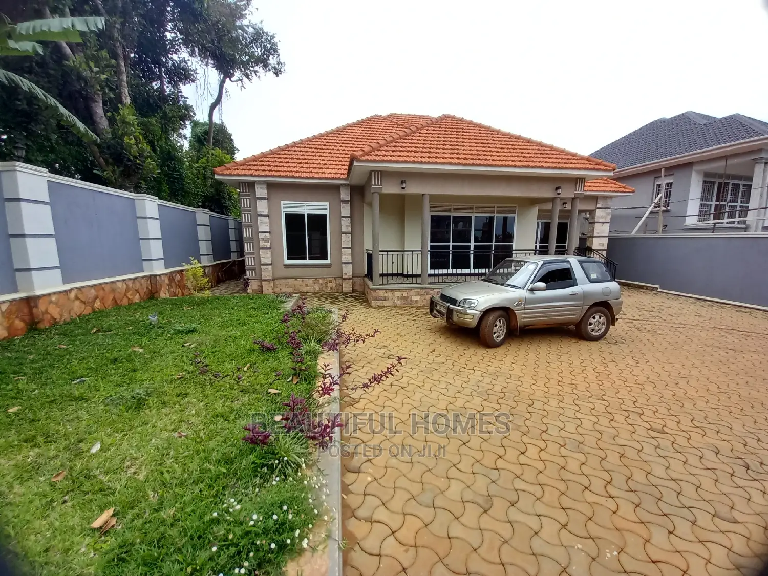Furnished 4bdrm Bungalow in Kira for Sale in Kira