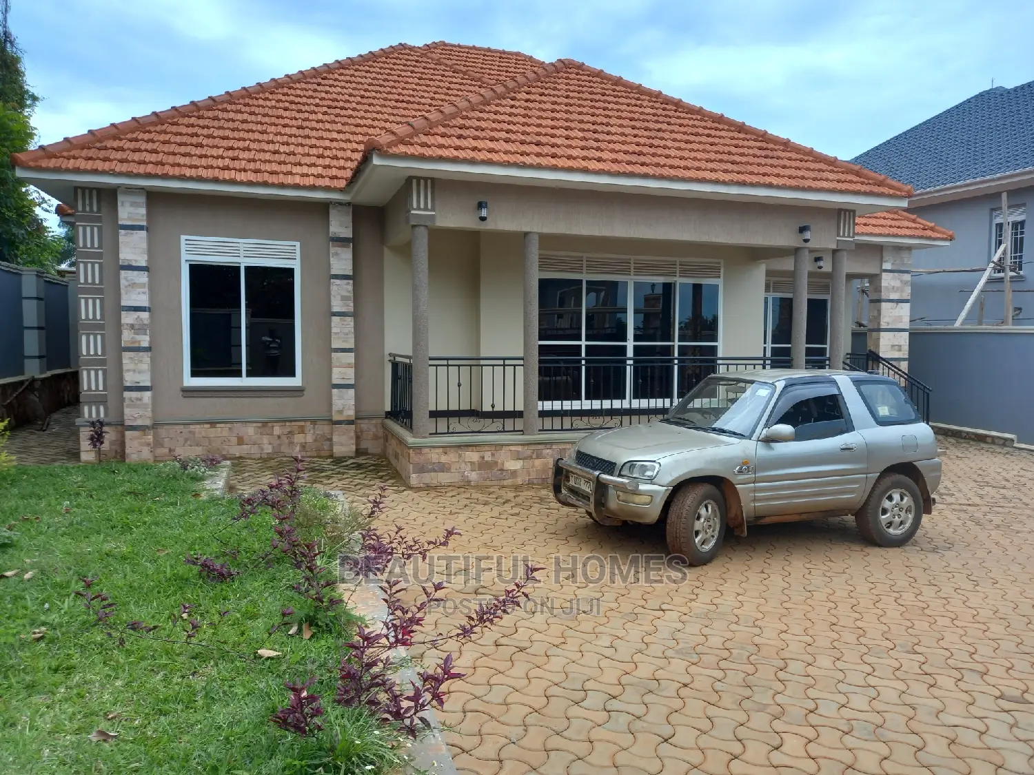 Furnished 4bdrm Bungalow in Kira for Sale in Kira