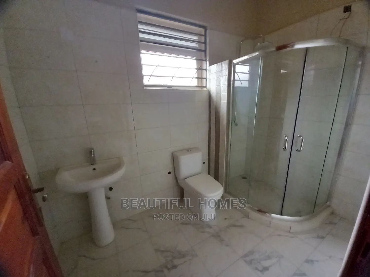 Furnished 4bdrm Bungalow in Kira for Sale in Kira