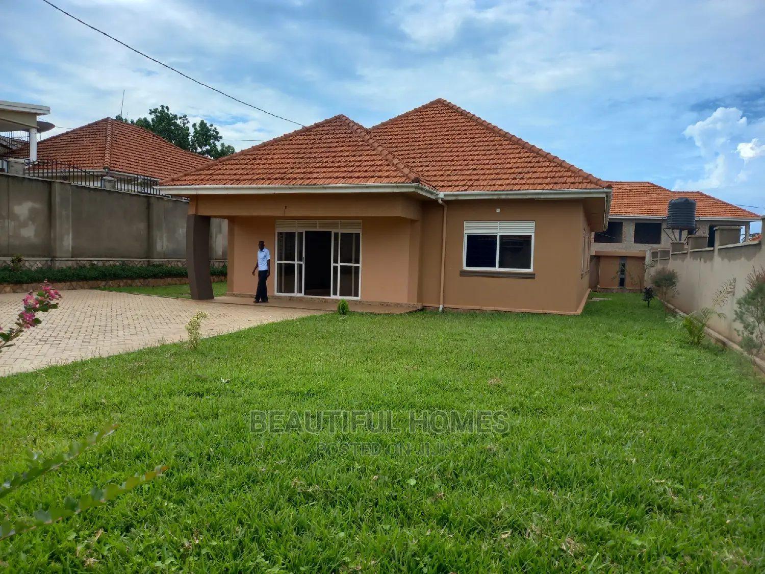 Furnished 4bdrm House in Kira for Sale in Kira