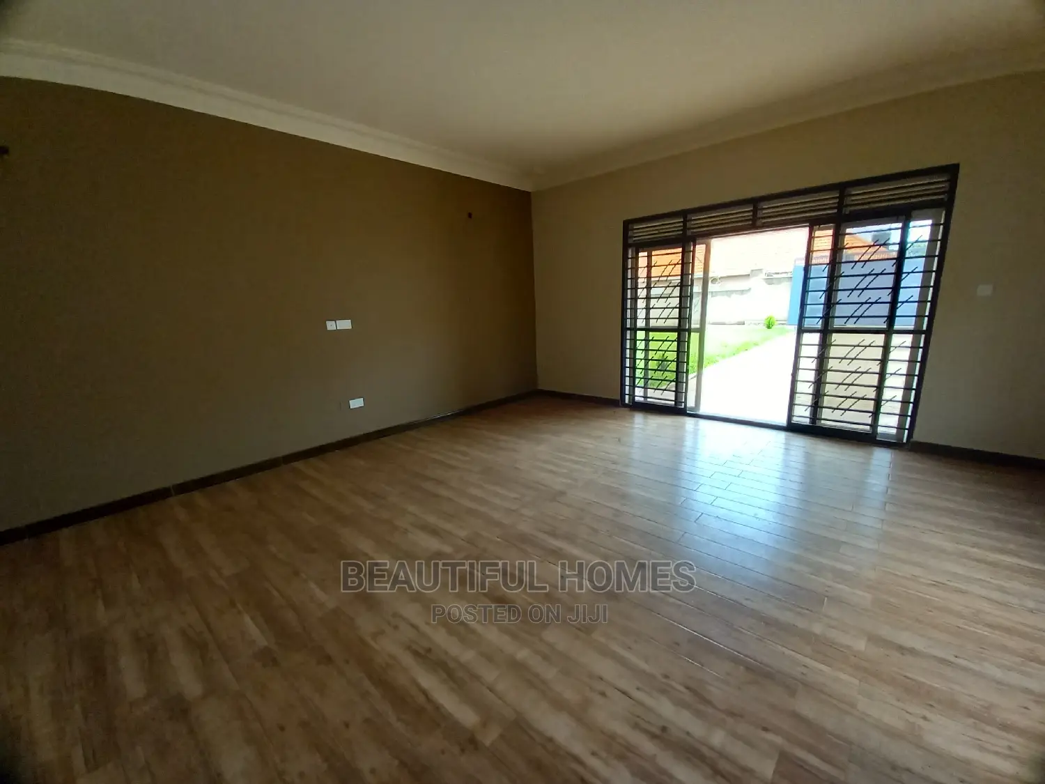 Furnished 4bdrm House in Kira for Sale in Kira
