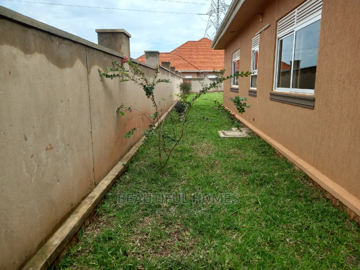Furnished 4bdrm Bungalow in Kira Nice, Central Division for Sale in Central Division