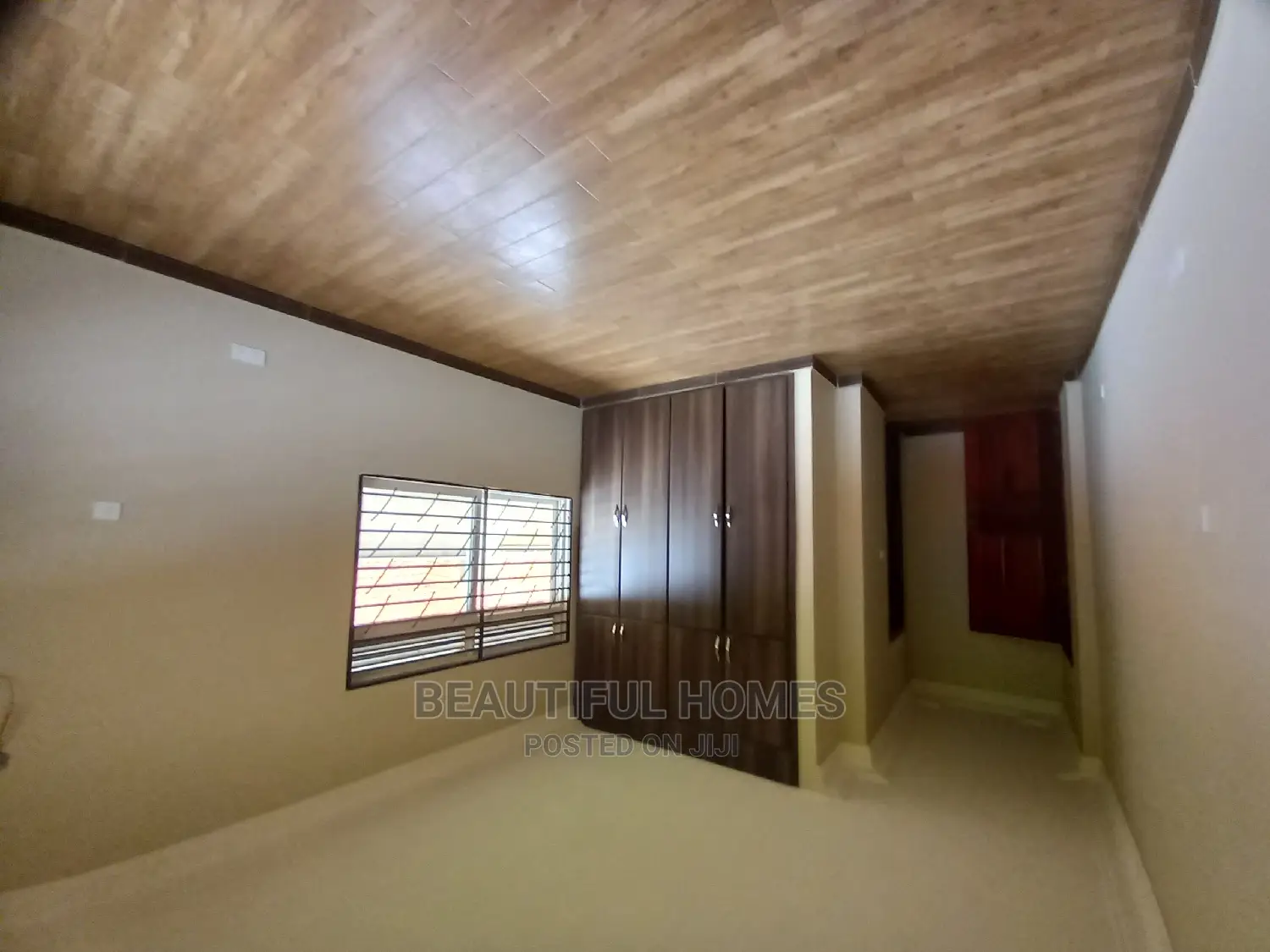 Furnished 4bdrm Bungalow in Kira for Sale in Kira