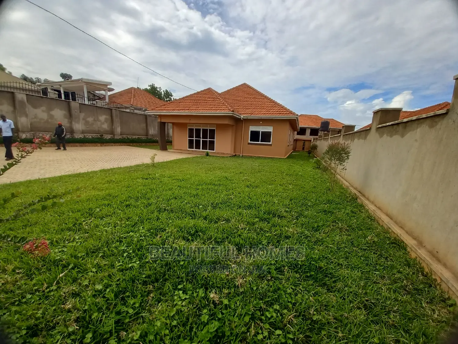 Furnished 4bdrm Bungalow in Kira Big Bungaloos for Sale in Kira