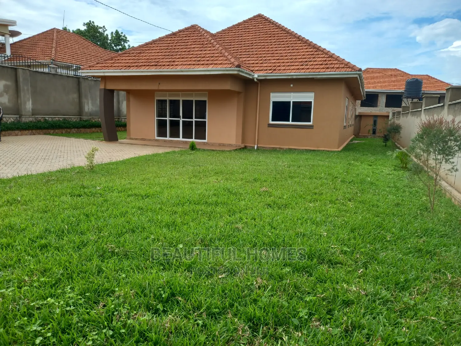 Furnished 4bdrm House in Kira Mulawa for Sale in Kira
