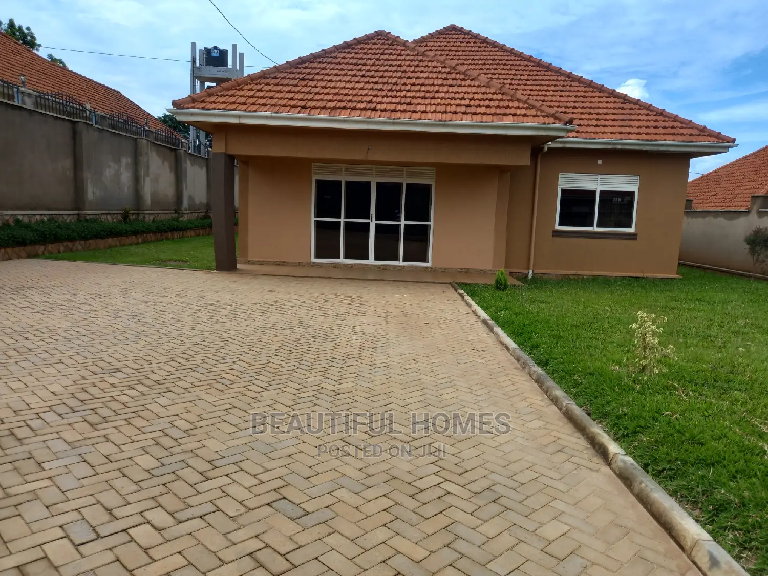 Furnished 4bdrm Bungalow in Kira Organised for Sale in Kira