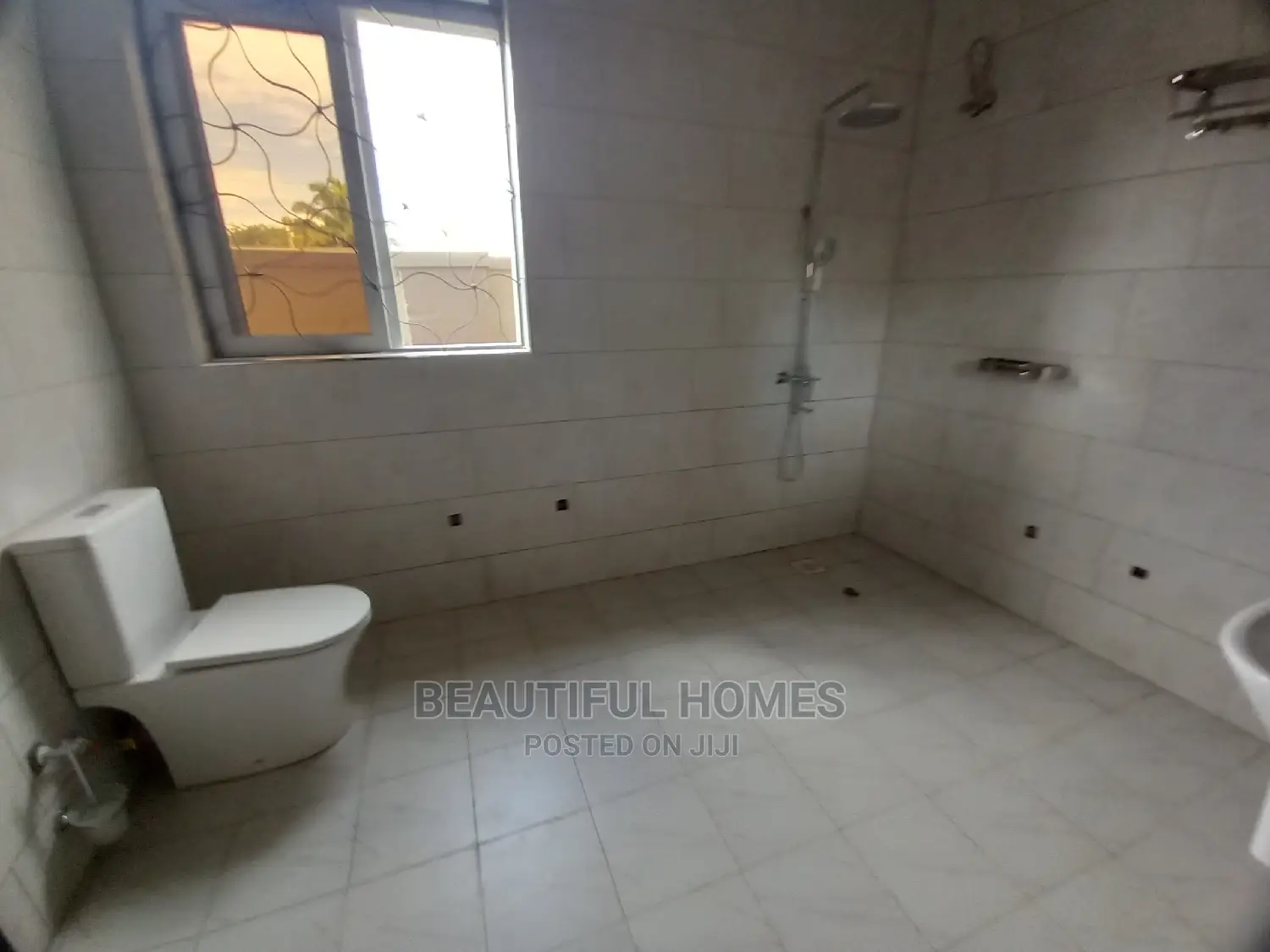 Furnished 4bdrm House in Kira for Sale in Kira