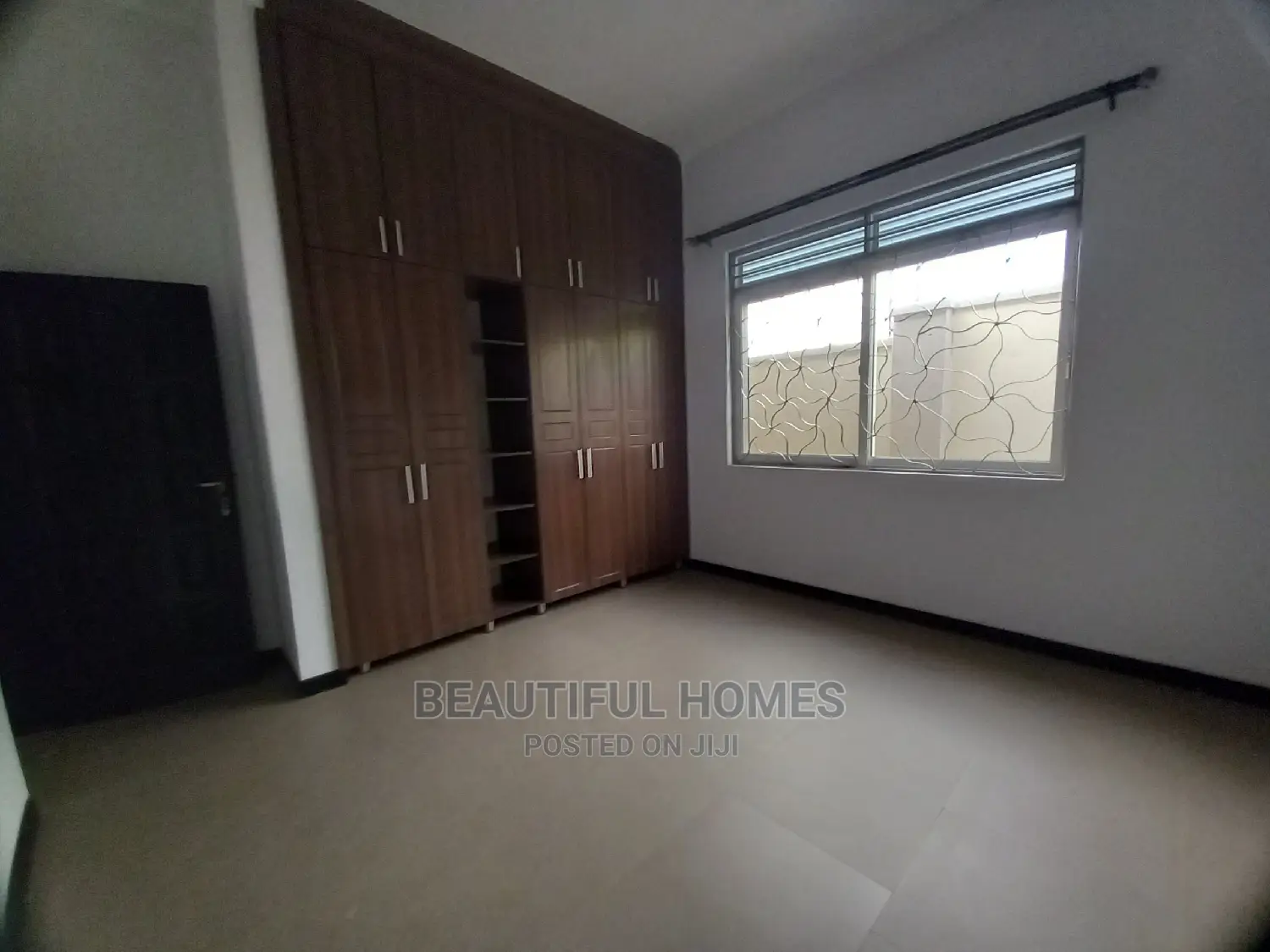 Furnished 4bdrm Bungalow in Kira Fancy for Sale in Kira