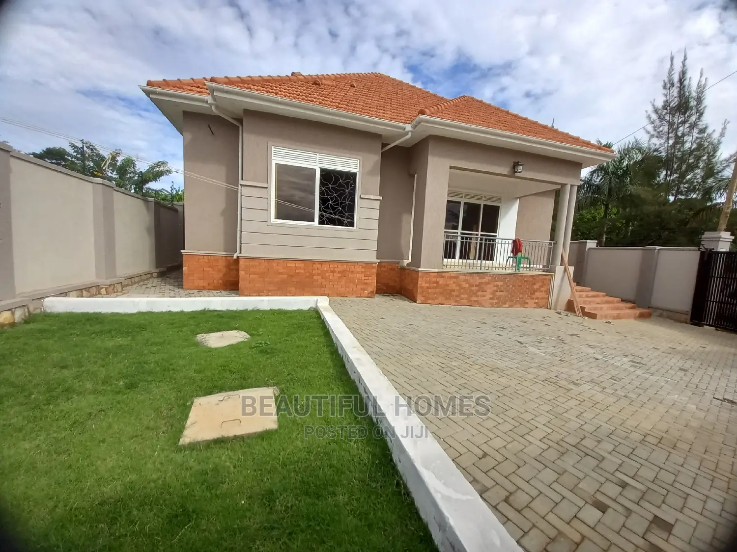Furnished 4bdrm Bungalow in Kira for Sale in Kira