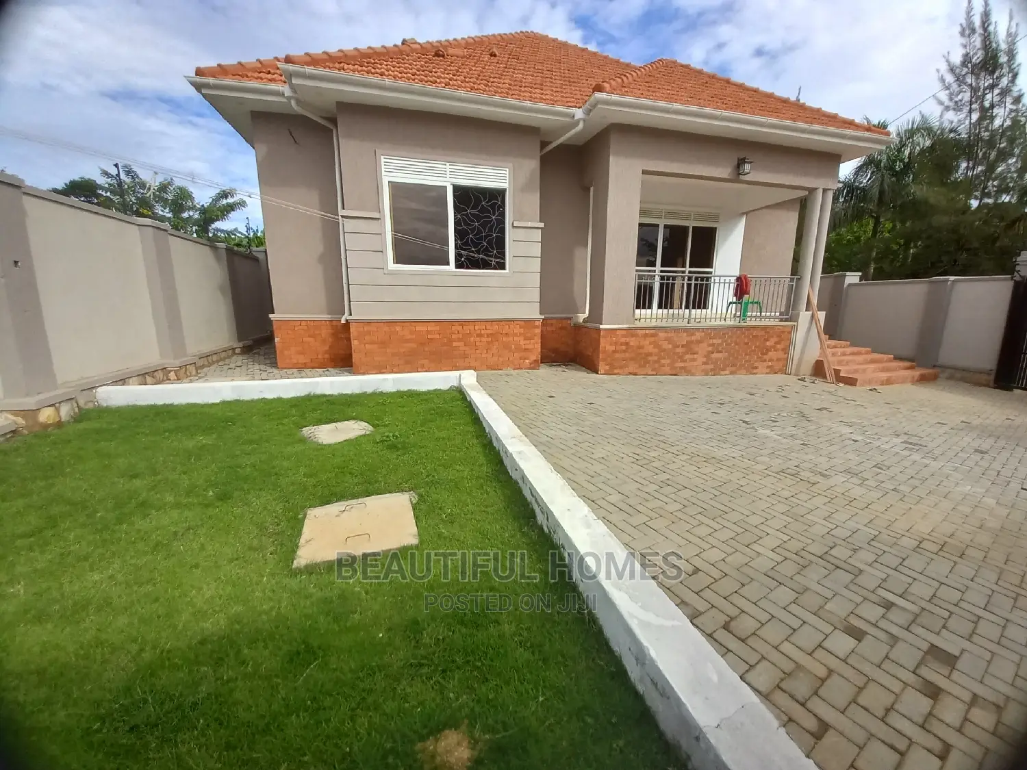 Furnished 4bdrm Bungalow in Kira for Sale in Kira